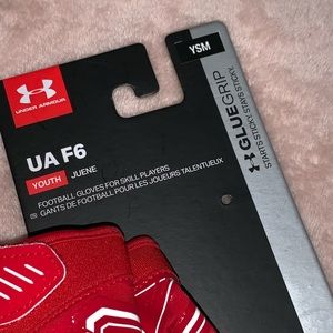 Youth small batting gloves